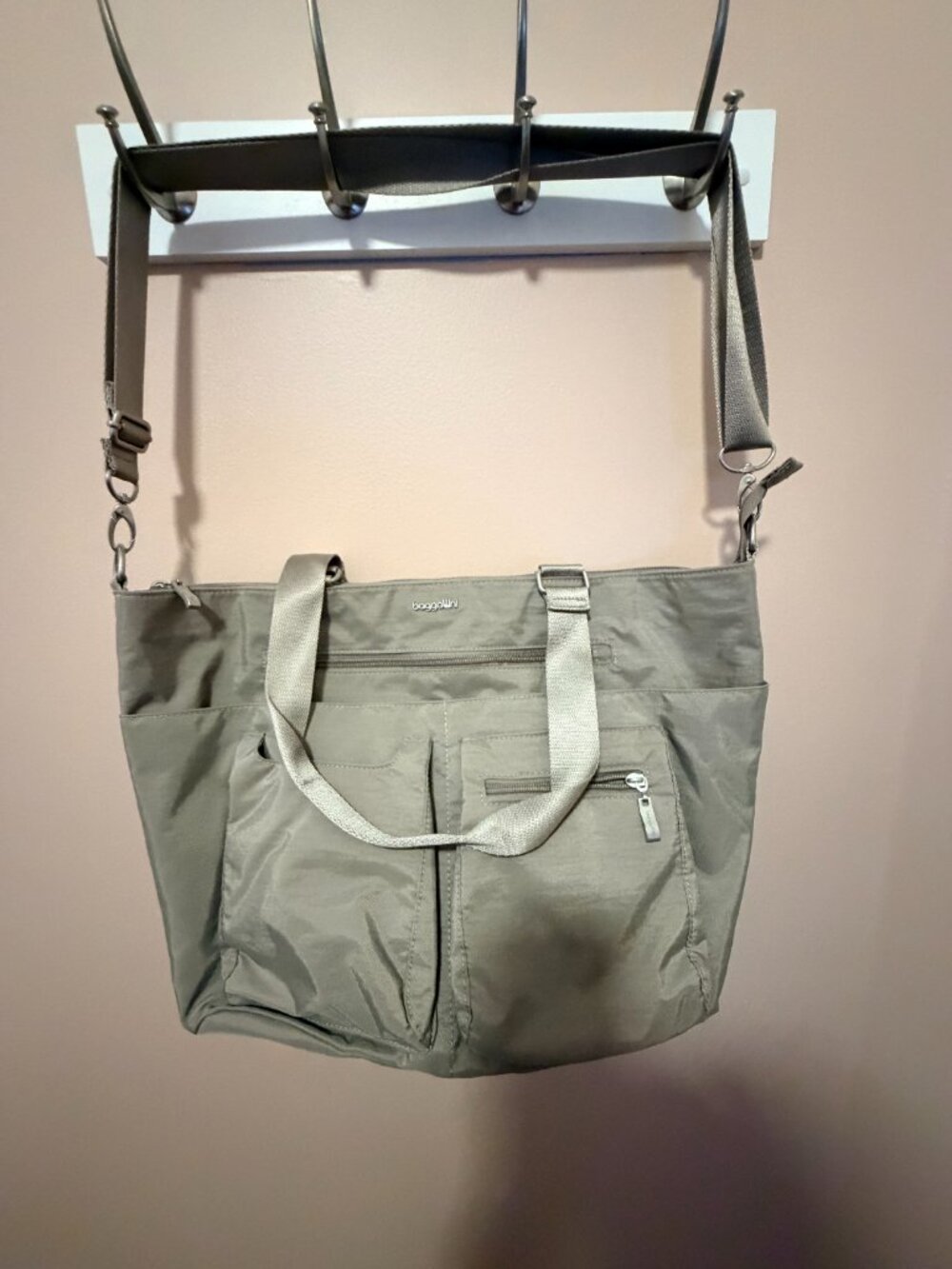 Baggallini Any Day Laptop Tote Gray Crossbody Travel Work Bag RFID